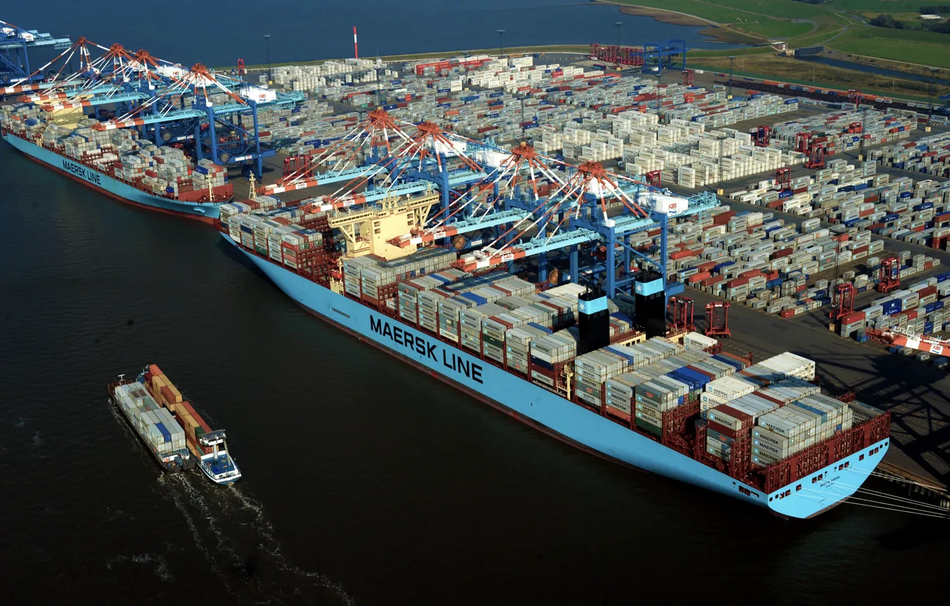 Photo wallpaper Port, Top, The ship, Cargo, A container ship, Cranes, Terminal, Two