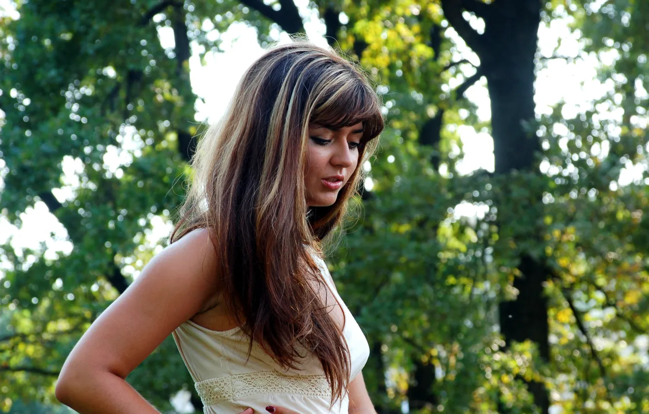 Photo wallpaper forest, eyes, girl, trees, face, hair, blur, the pensive look