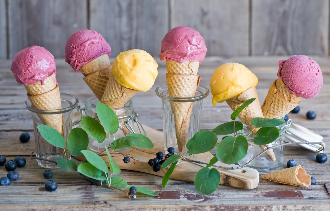Photo wallpaper blueberries, ice cream, horn, twigs