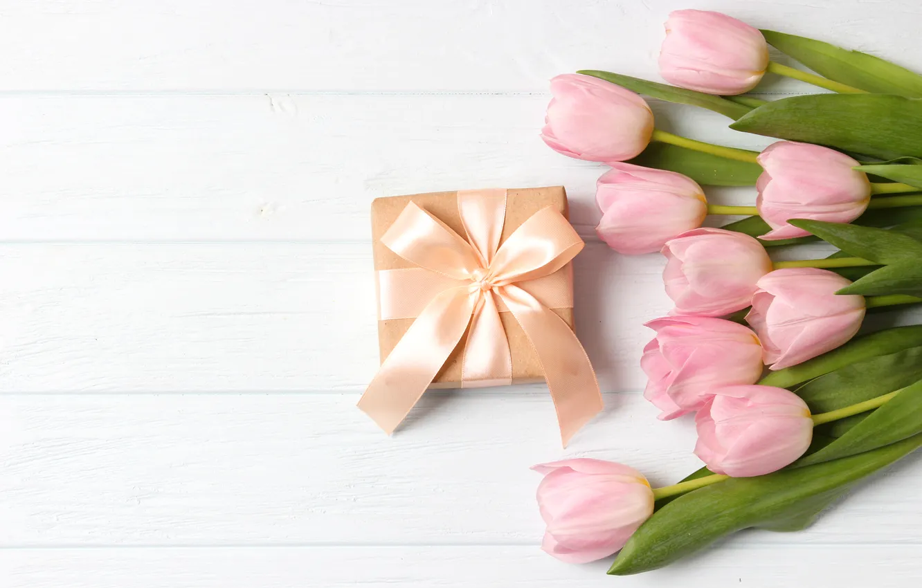 Photo wallpaper flowers, gift, bouquet, tulips, pink, wood, pink, flowers