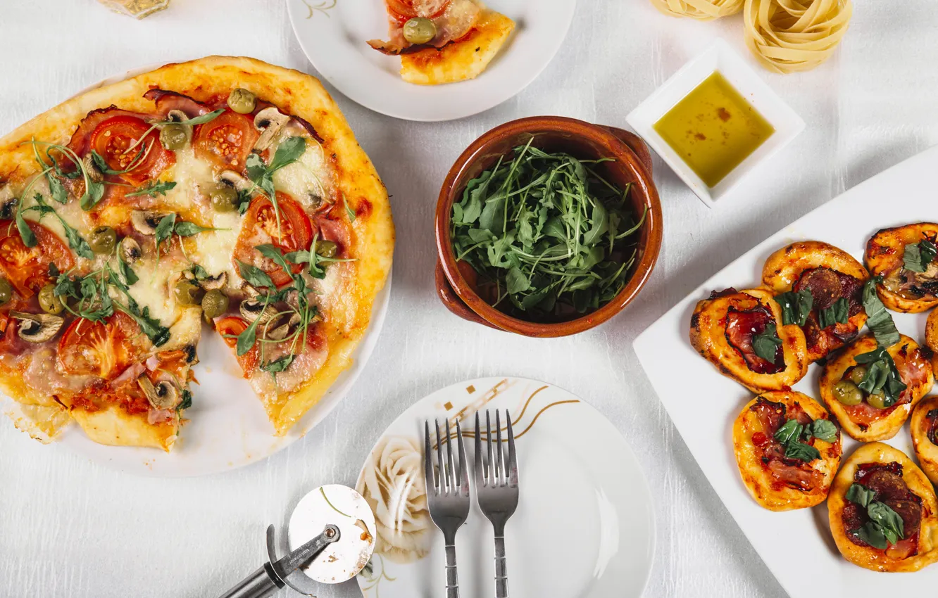 Photo wallpaper greens, pizza, sauce, Cutlery