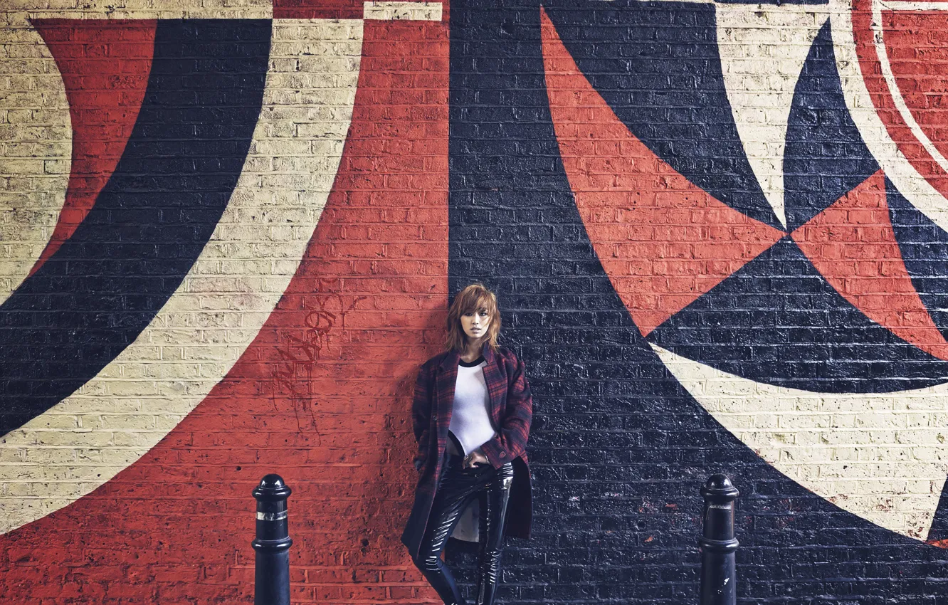 Photo wallpaper girl, the city, music, street, Asian, London, South Korea, K-Pop