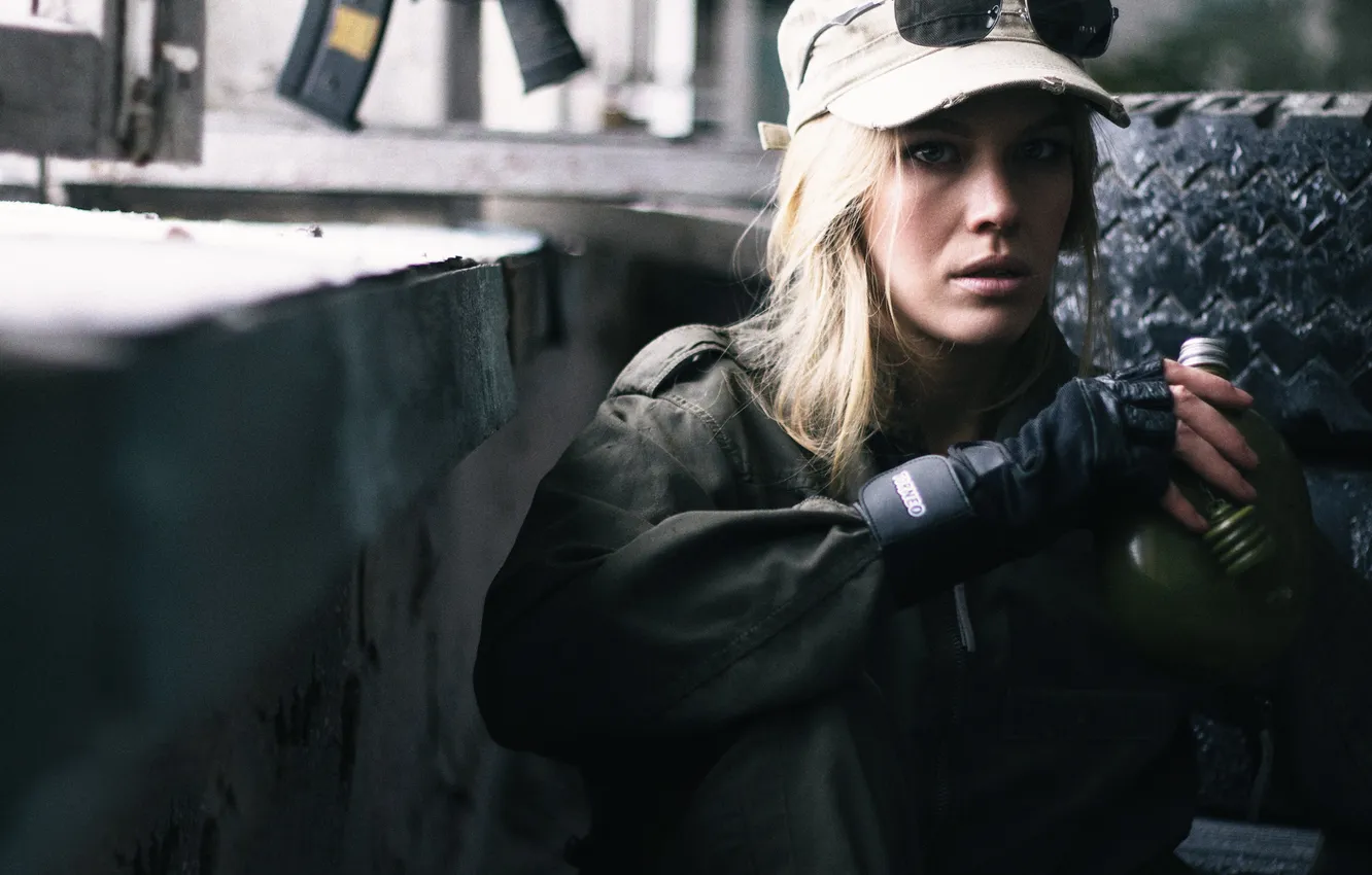 Photo wallpaper girl, weapons, military, jar, Ivan Kopchenov