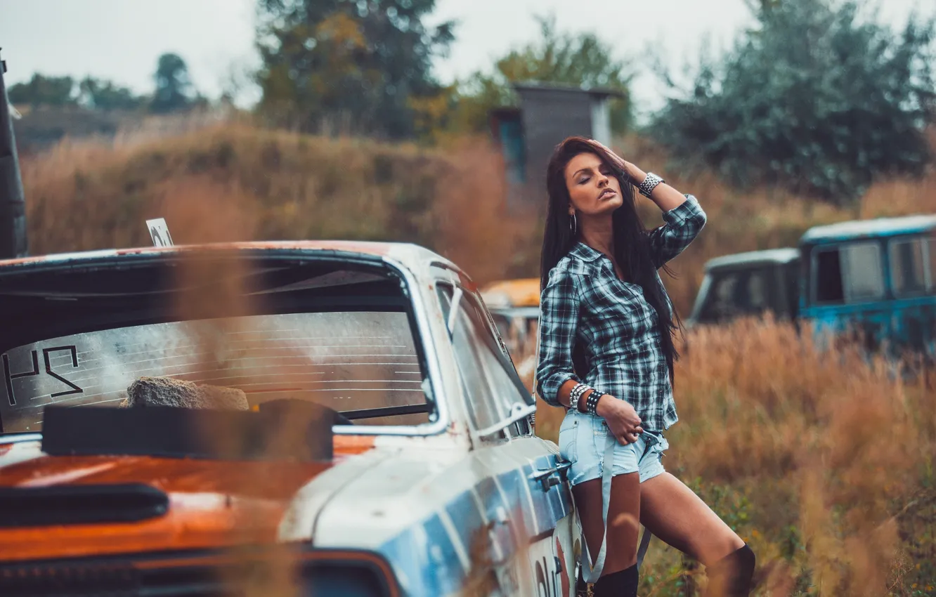 Photo wallpaper sexy, shorts, legs, beauty, the temptation, photographer, posing, the junkyard