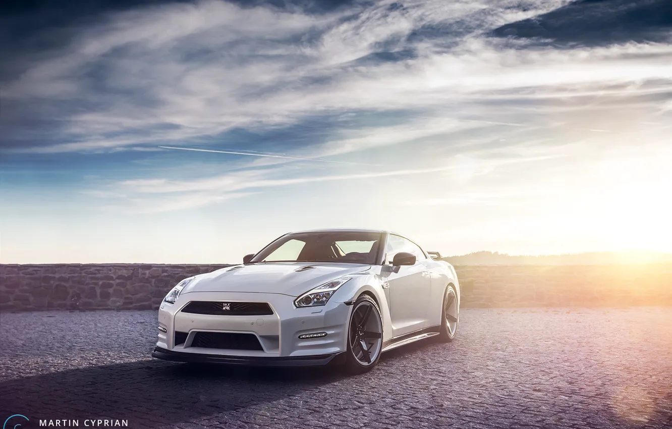 Photo wallpaper nissan, light, white, wheels, japan, jdm, tuning, gtr