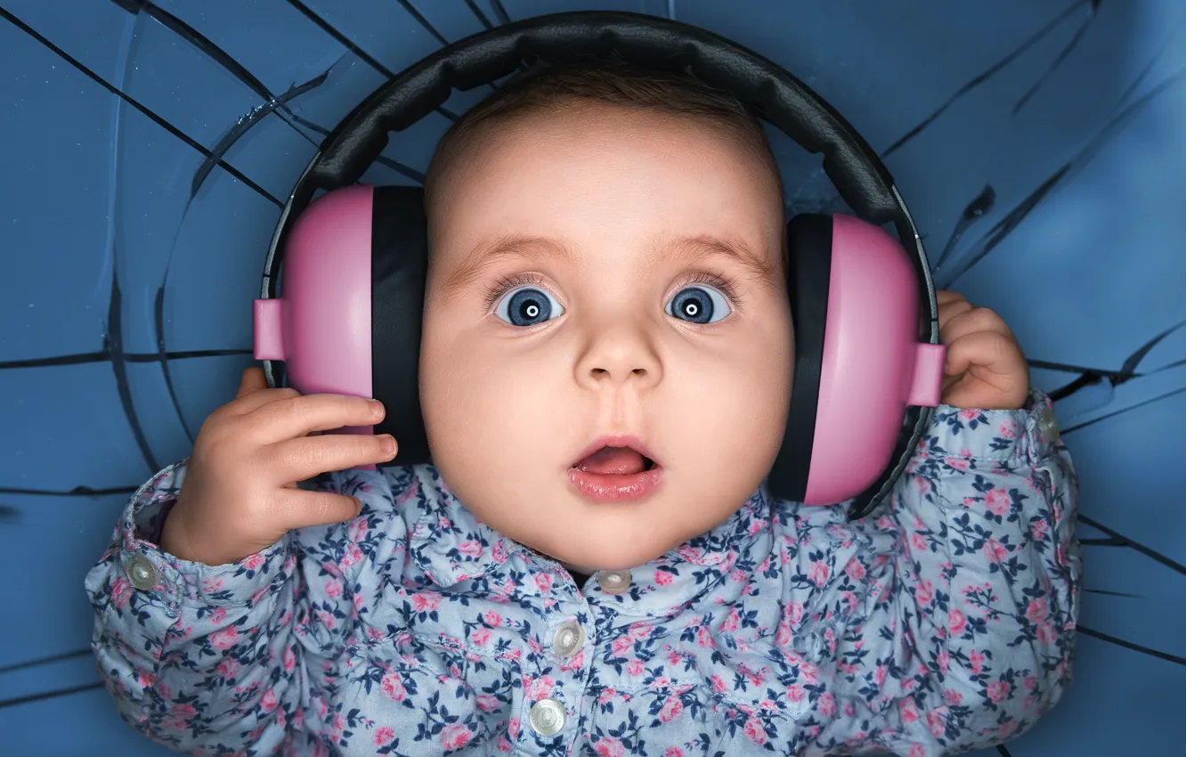 Photo wallpaper headphones, child, delight