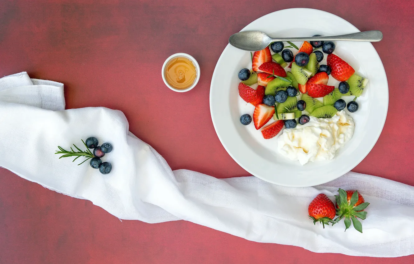 Photo wallpaper berries, towel, kiwi, blueberries, cream, strawberry, plate, spoon