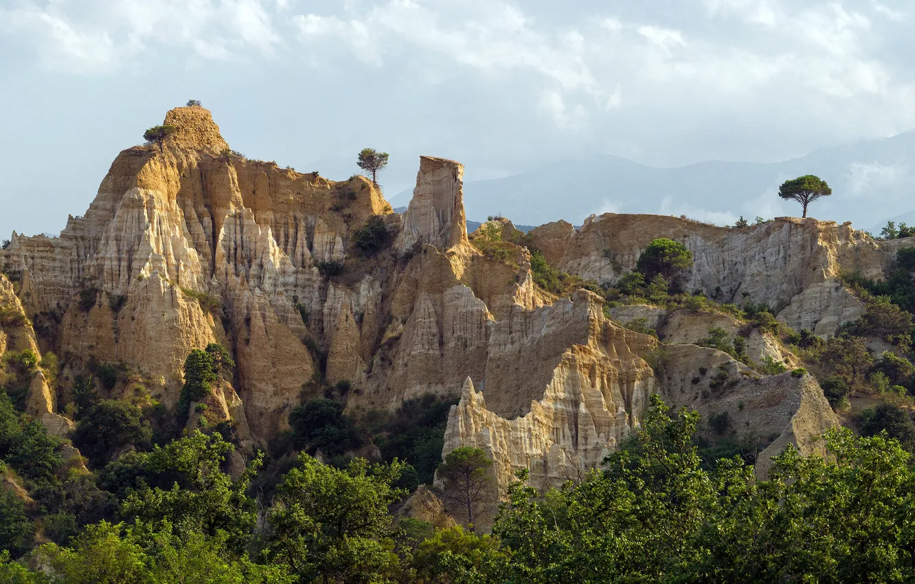 Photo wallpaper trees, nature, rocks, town of Ille-sur-Têt