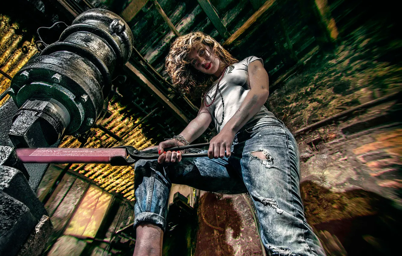 Photo wallpaper girl, work, jeans, forge, mites