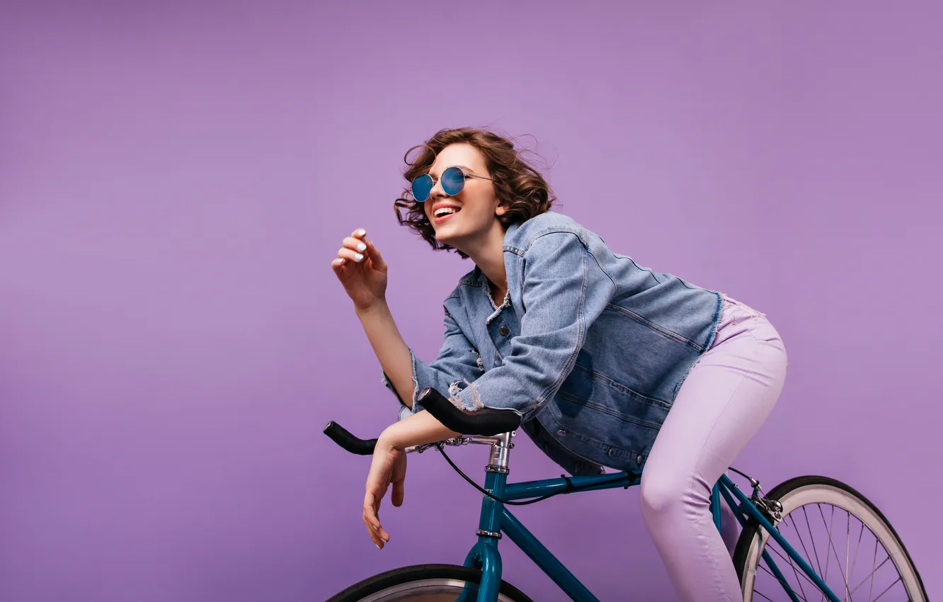 Photo wallpaper girl, positive, hairstyle, wavy, Expressing