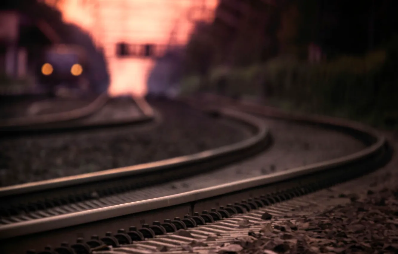 Photo wallpaper macro, lights, the way, photo, rails, train, the evening, blur