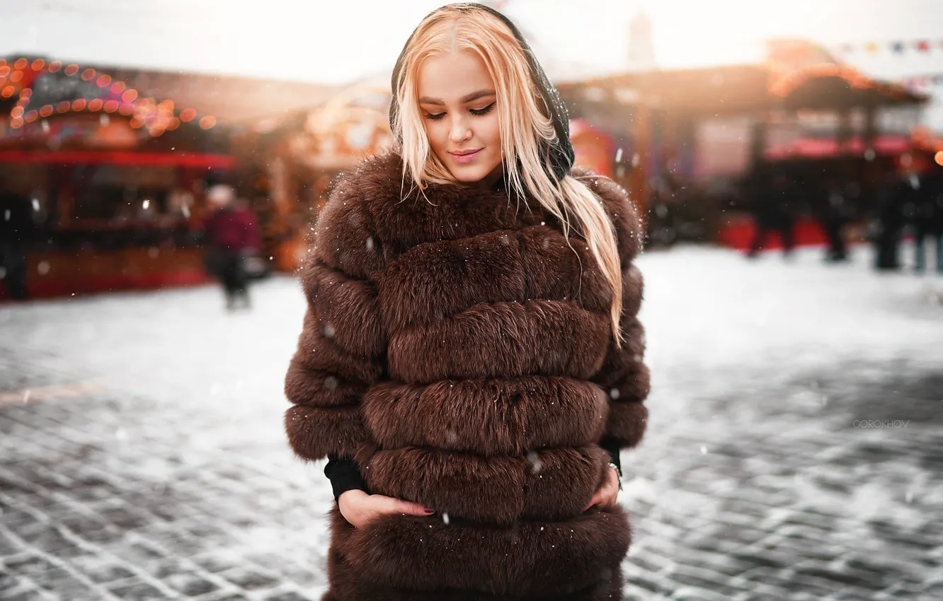 Photo wallpaper winter, girl, snowflakes, street, blonde, coat, beautiful, shawl