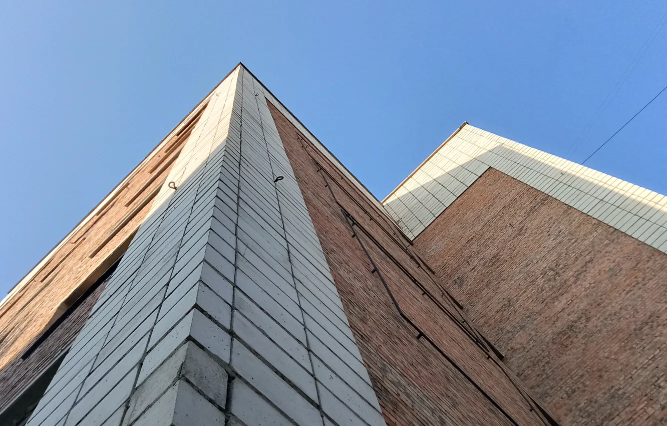 Photo wallpaper brick, architecture, bottom view, zdanee