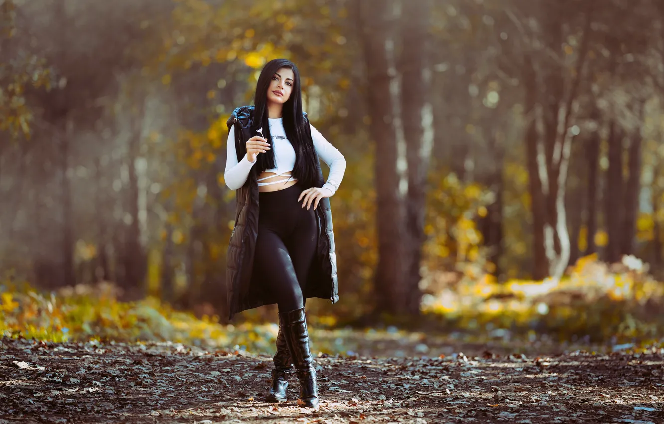 Photo wallpaper look, Park, coat, boots, face, makeup, brunette, girl