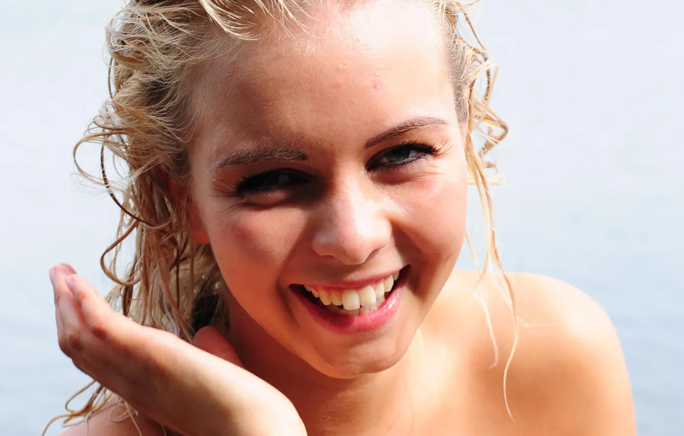 Photo wallpaper girl, green eyes, long hair, smile, beautiful, pretty, lips, face