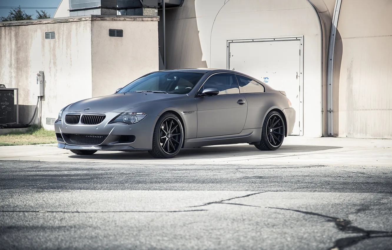 Photo wallpaper grey, building, BMW, shadow, BMW, Matt, front view, E63