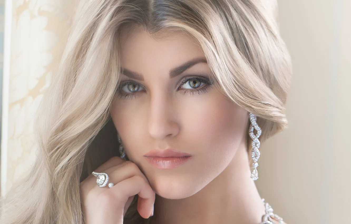 Photo wallpaper look, girl, face, ring, Amy Willerton