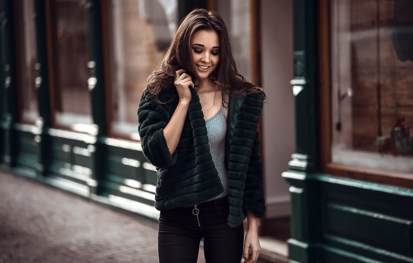 Photo wallpaper street, building, makeup, Mike, figure, jacket, hairstyle, brown hair