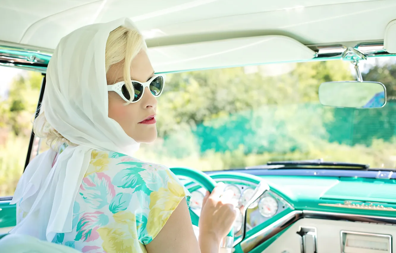 Photo wallpaper girl, the wheel, glasses, blonde, car, shawl