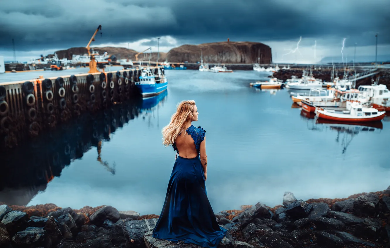 Photo wallpaper girl, mood, pier