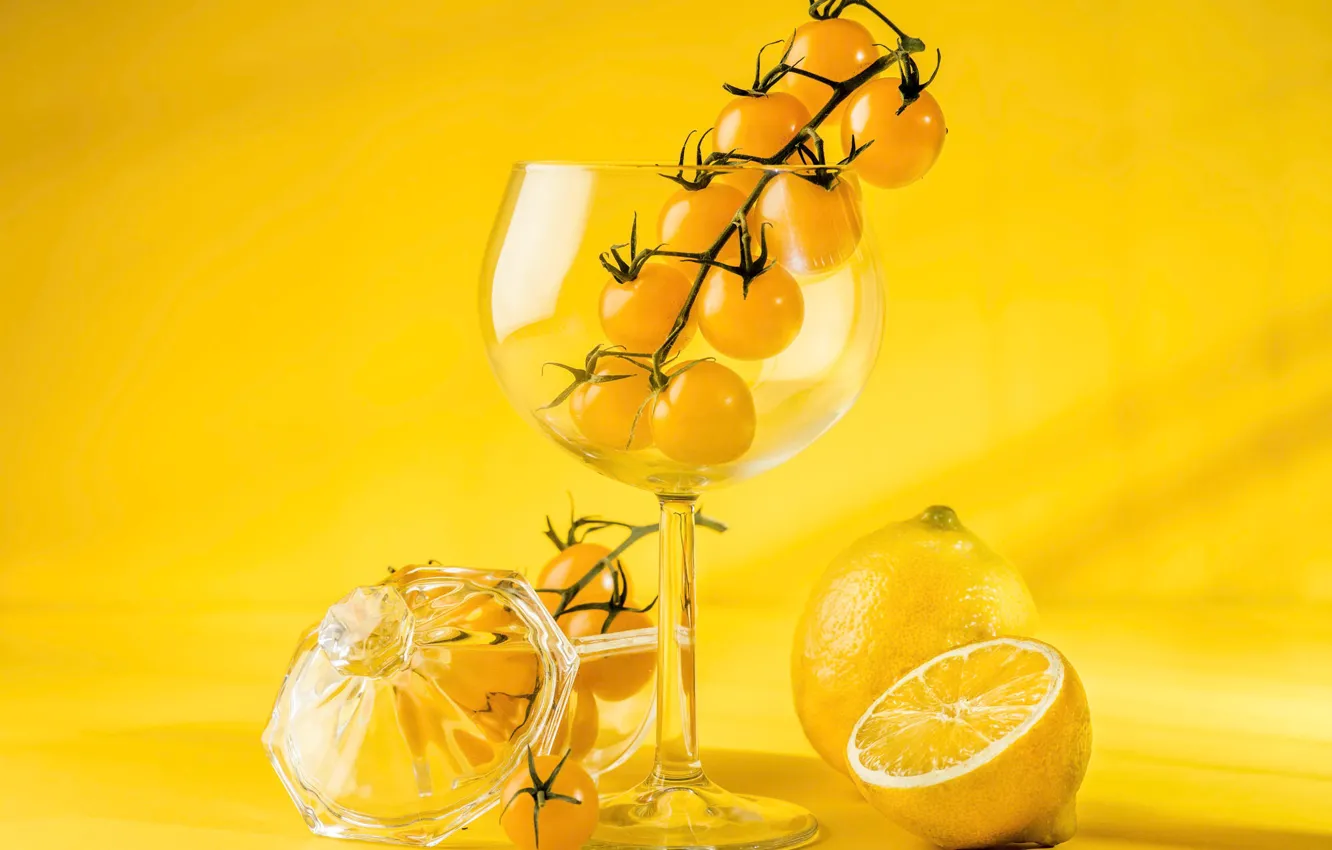 Photo wallpaper glass, yellow, lemon, glass, cover, tomatoes, yellow background, on the branch