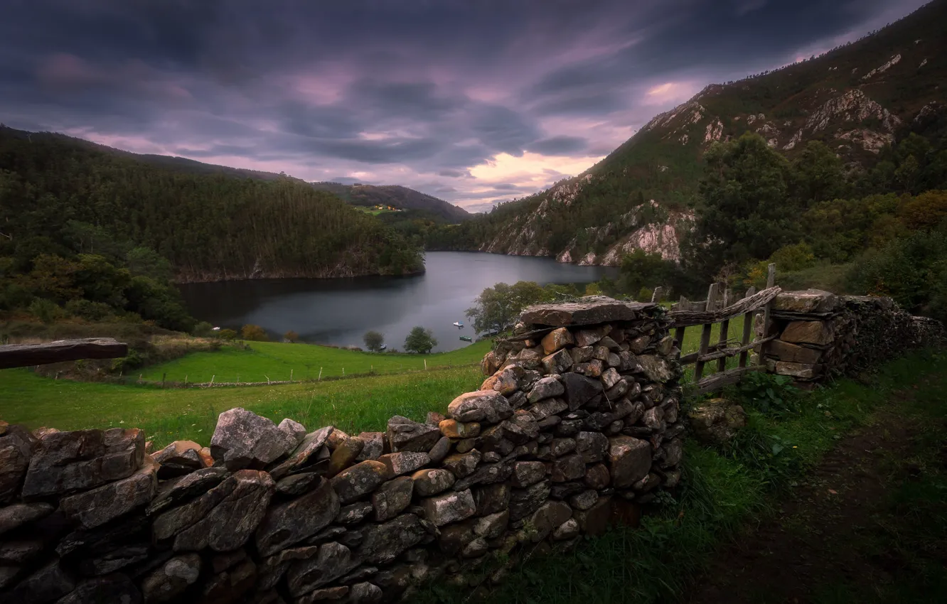 Photo wallpaper mountains, lake, Spain, Mezana