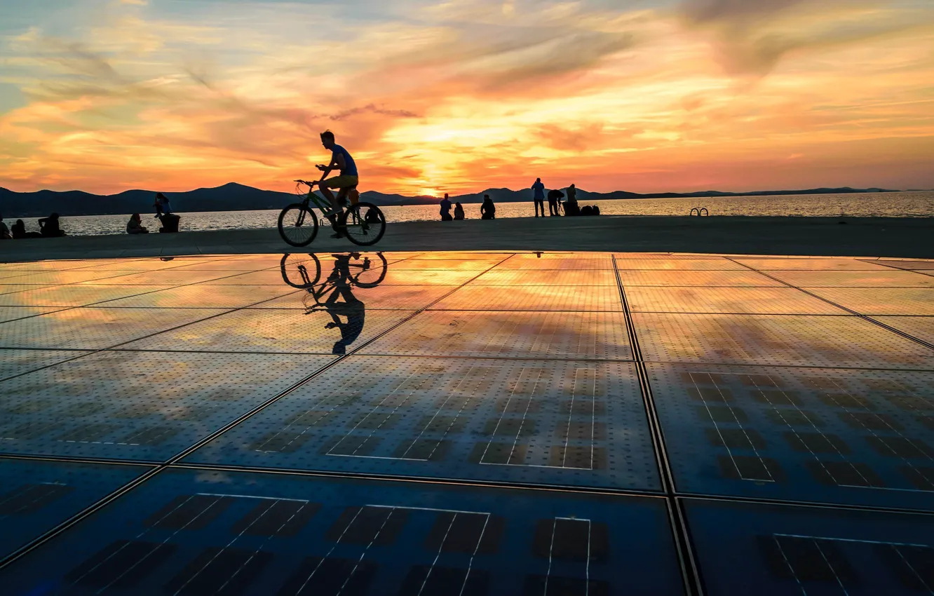 Photo wallpaper the city, the evening, cyclist, promenade