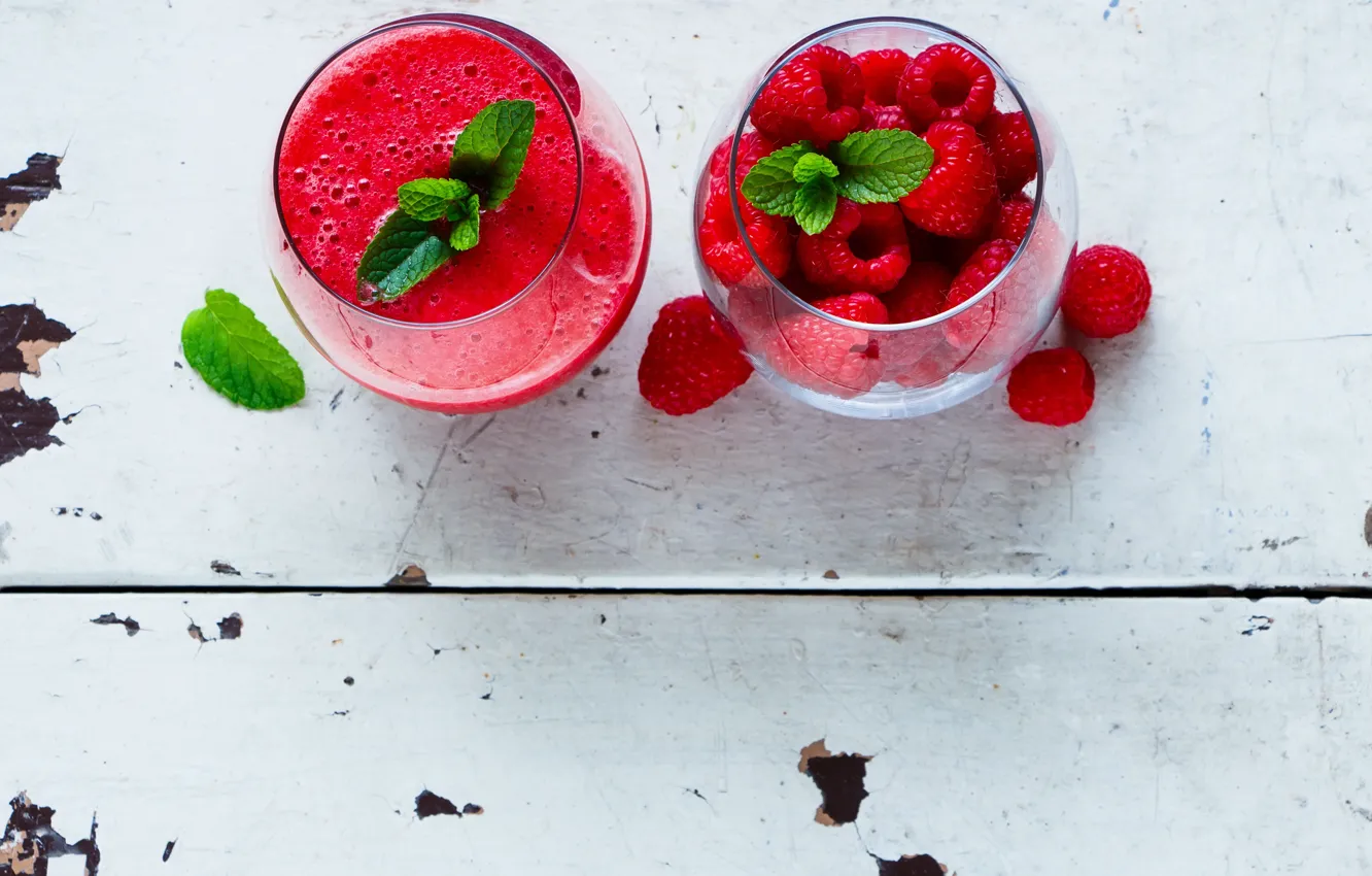 Photo wallpaper raspberry, juice, glasses, drink, mint, fresh, Yuliya Gontar