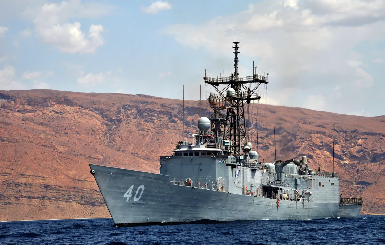 Photo wallpaper American, Warship, Bath Iron Works, frigate, out of service, SH-2 Seasprite, obsolete, ship museum