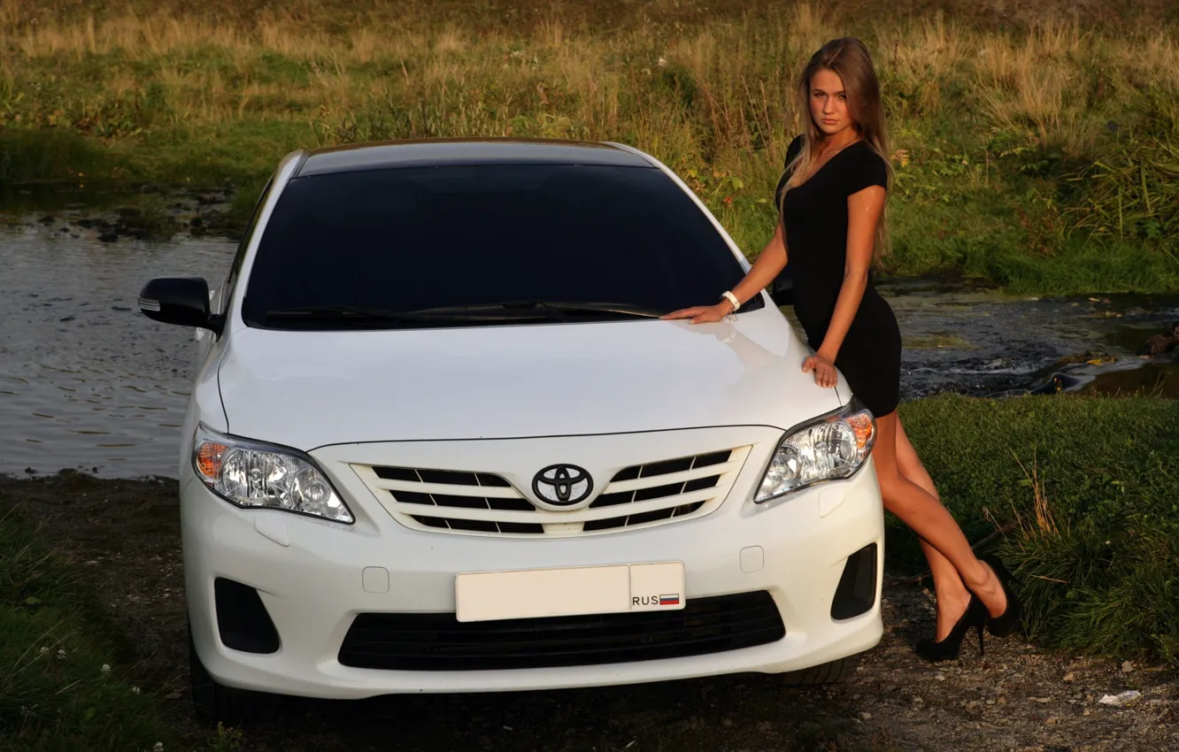 Photo wallpaper greens, look, girl, Toyota, beautiful girl, white car
