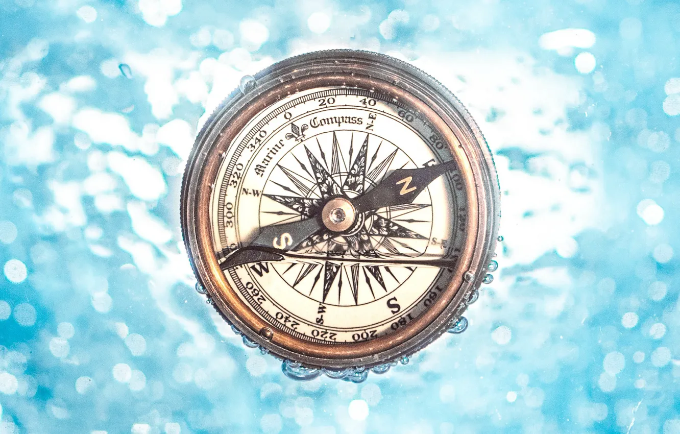 Photo wallpaper water, arrow, compass, under water