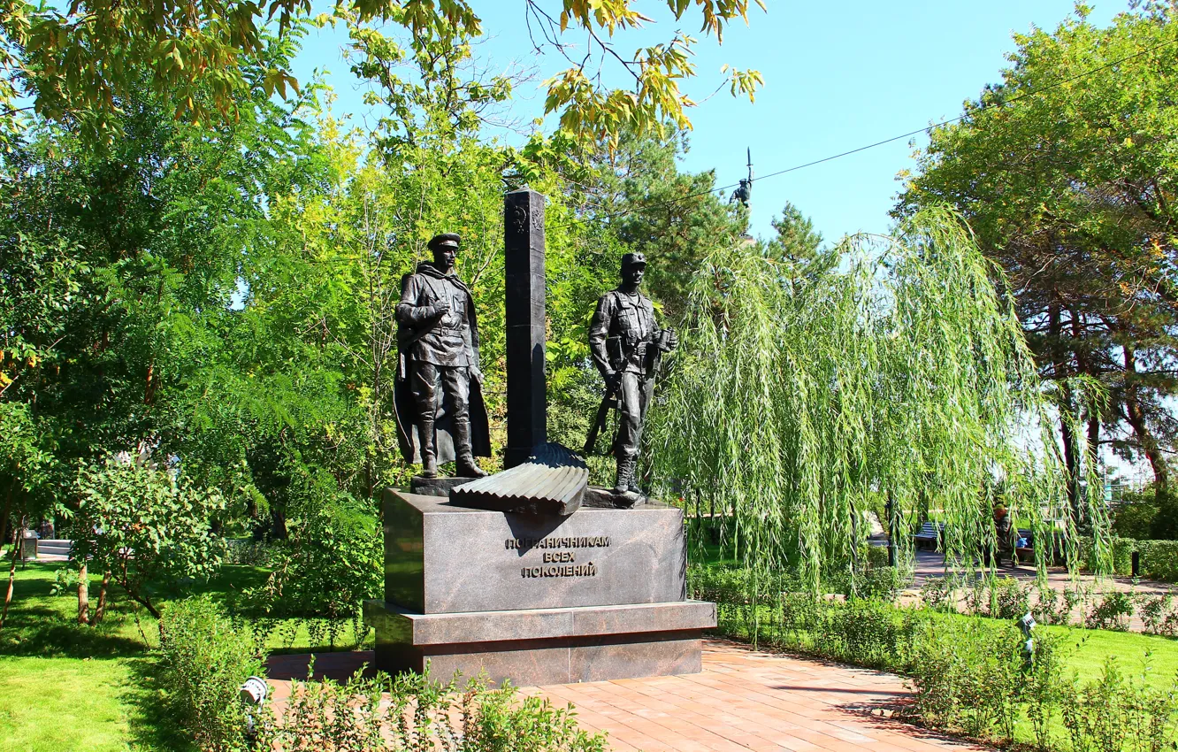 Photo wallpaper grass, trees, memory, soldiers, monument, Volgograd, Volgograd, Border guards of all generations