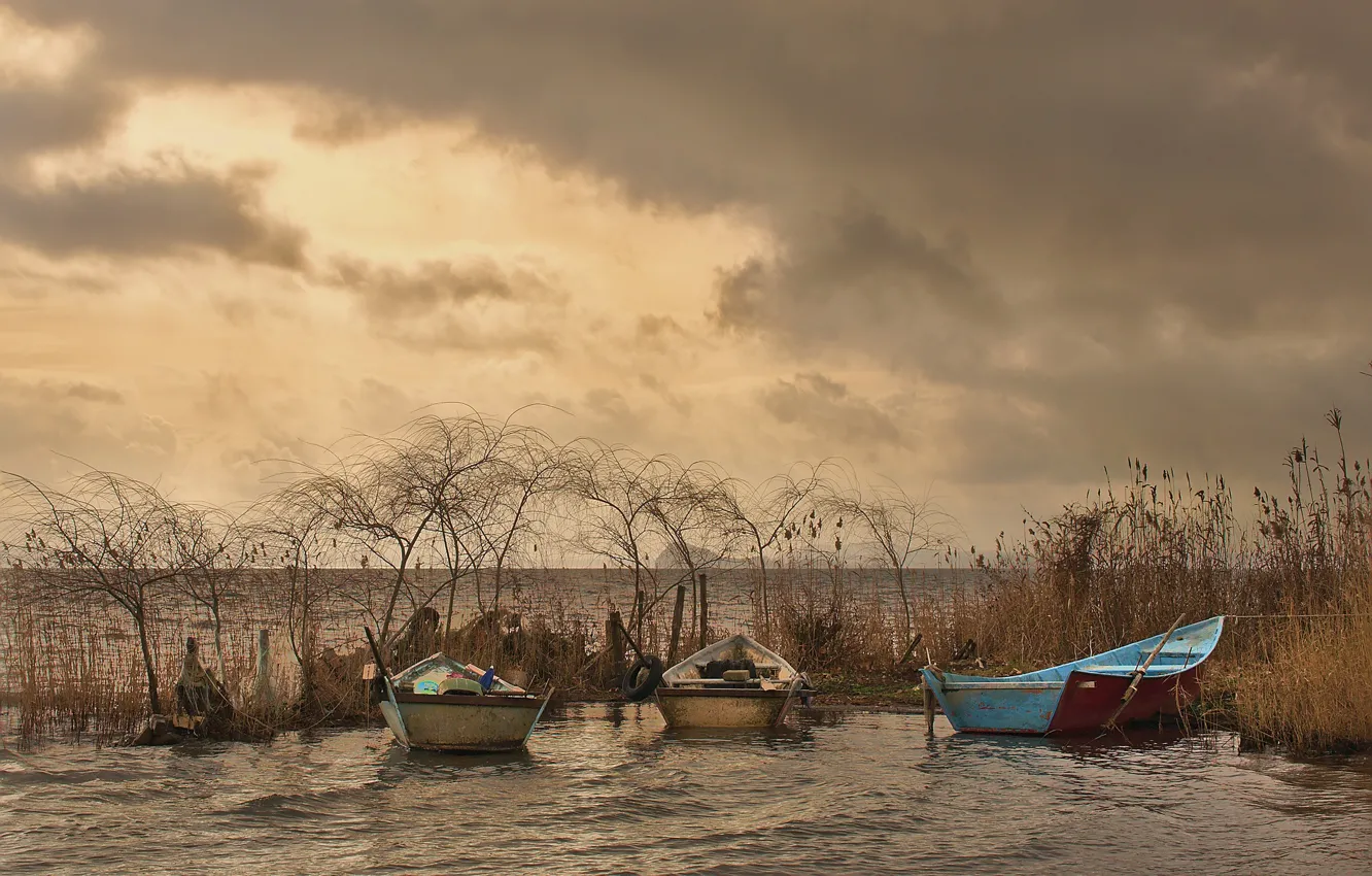 Photo wallpaper storm, lake, boats