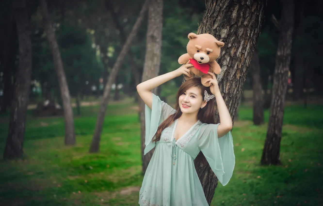Photo wallpaper girl, bear, Asian