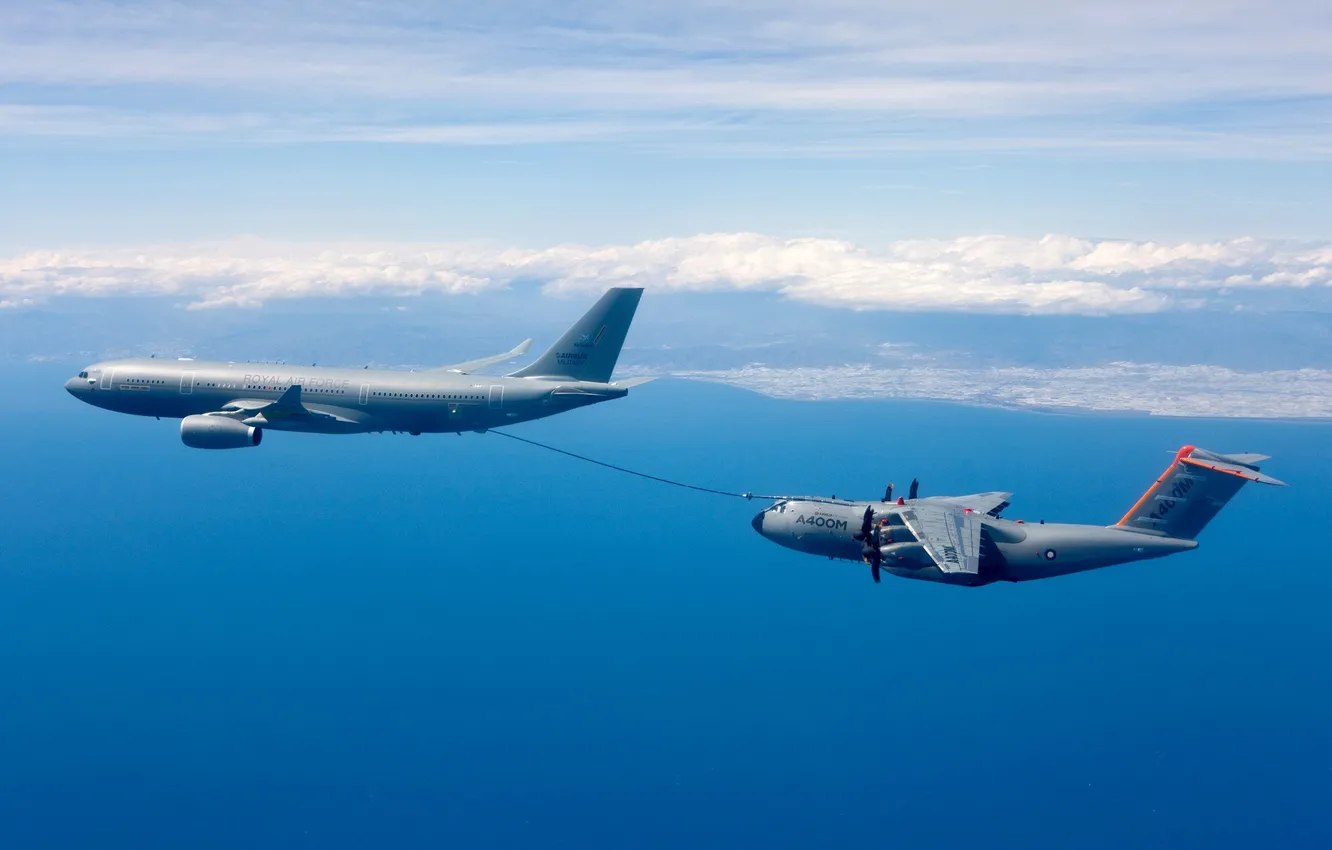 Photo wallpaper the plane, refueling, air refueling, A passenger plane