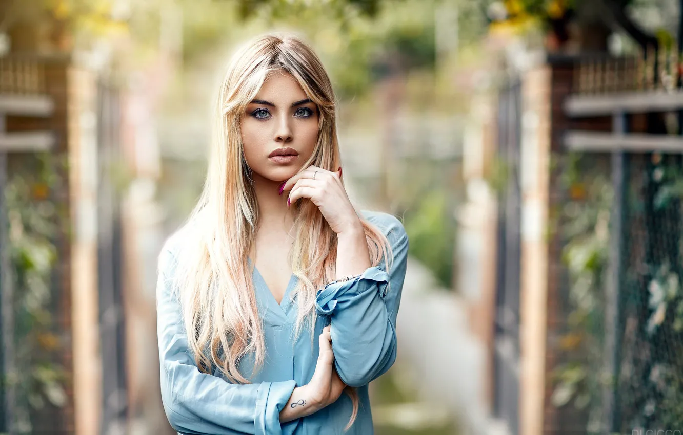 Photo wallpaper look, girl, face, hair, portrait, hands, Alessandro Di Cicco