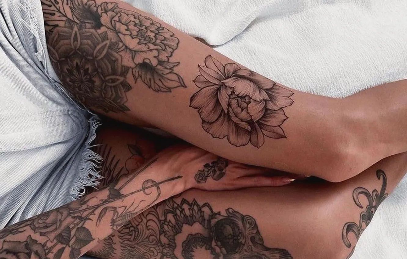 Photo wallpaper girl, tattoo, slender legs, denim shorts