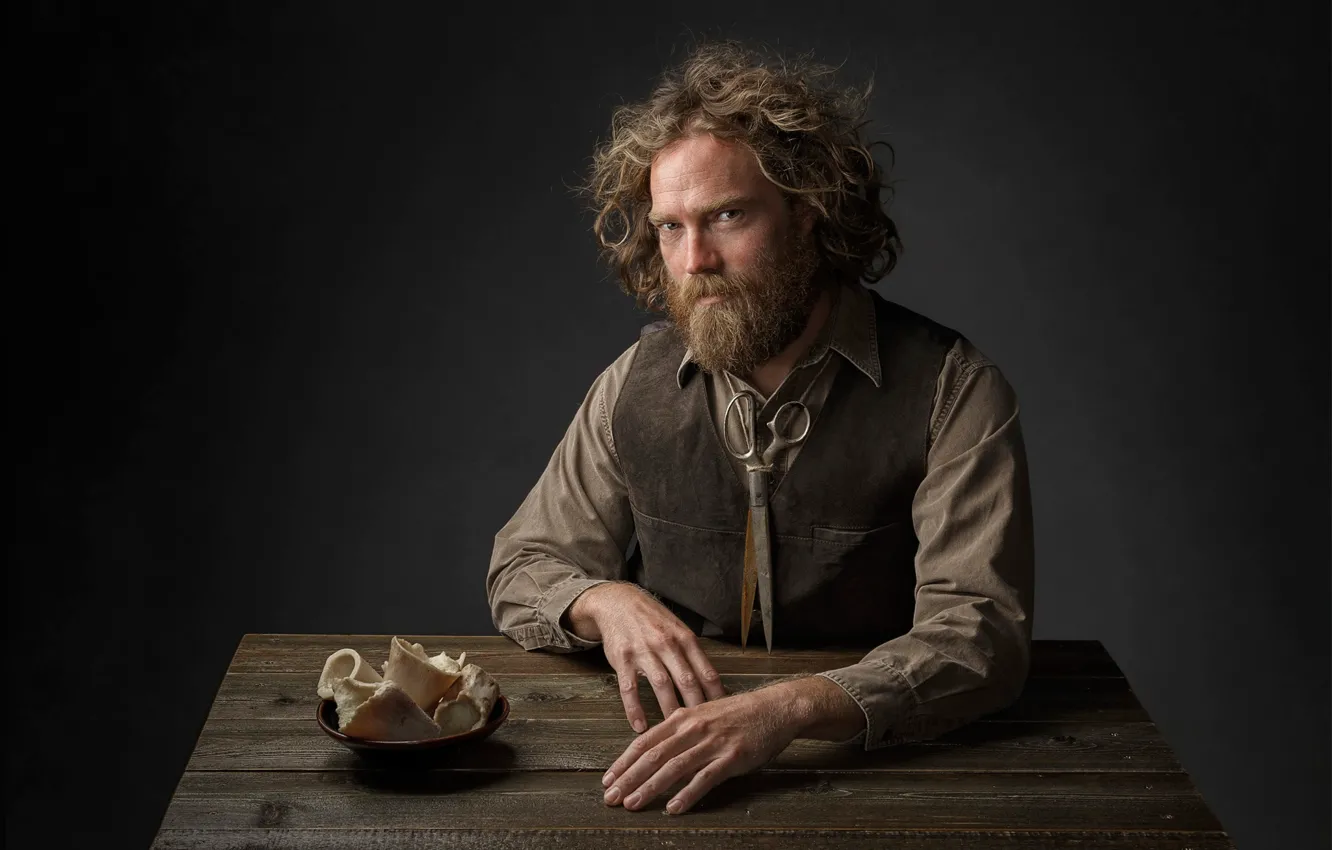 Photo wallpaper portrait, scissors, Studio, Mountain Man
