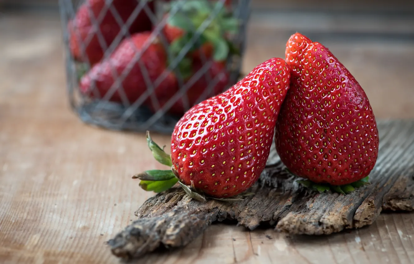 Photo wallpaper Board, strawberry, food, two, a couple, pair, berries, composition