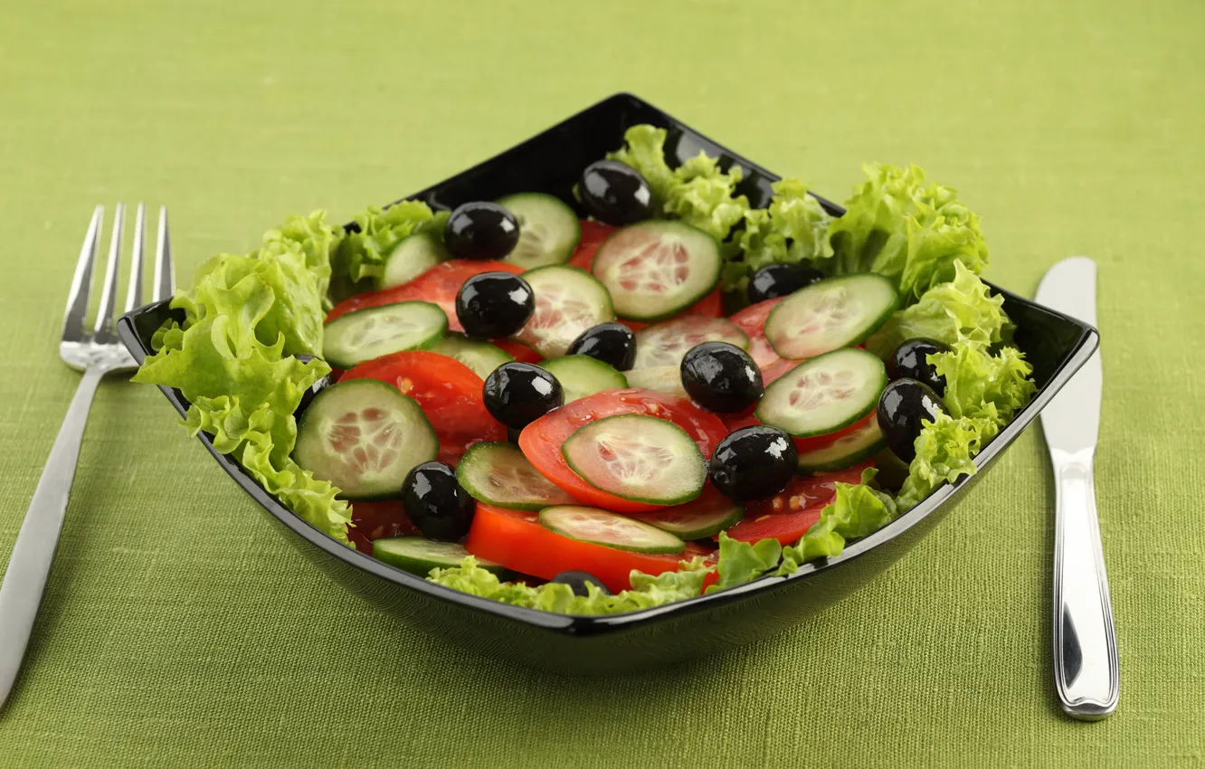 Photo wallpaper food, plate, knife, plug, tomatoes, cucumbers, salad, olives