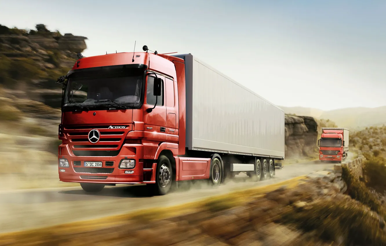 Photo wallpaper road, speed, truckers, trucks, mercedes actros, tractors