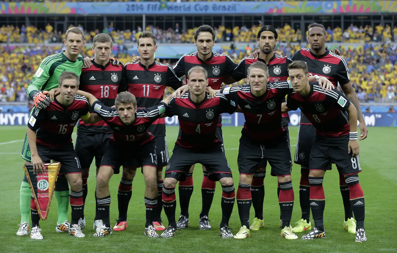 Photo wallpaper Germany, Germany, Germany, Mesut Ozil, Sami Khedira, Sami Khedira, FIFA, Bastian Schweinsteiger