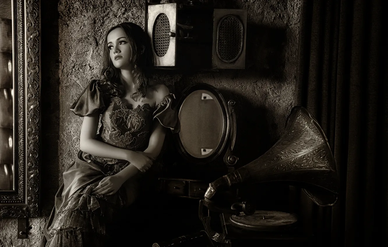 Photo wallpaper girl, old, dress, gramophone
