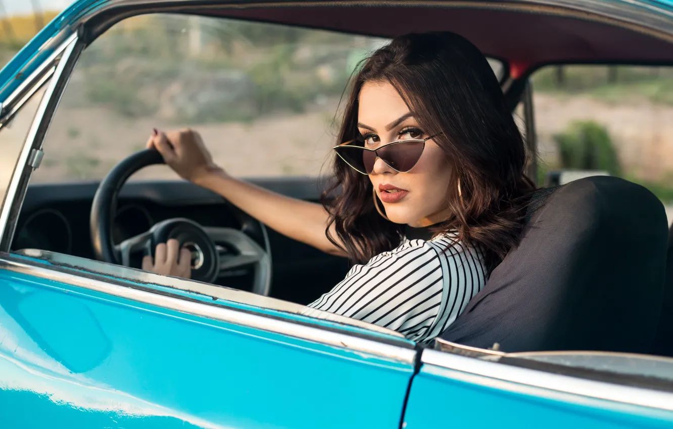 Photo wallpaper machine, look, girl, brunette, the wheel, glasses, car