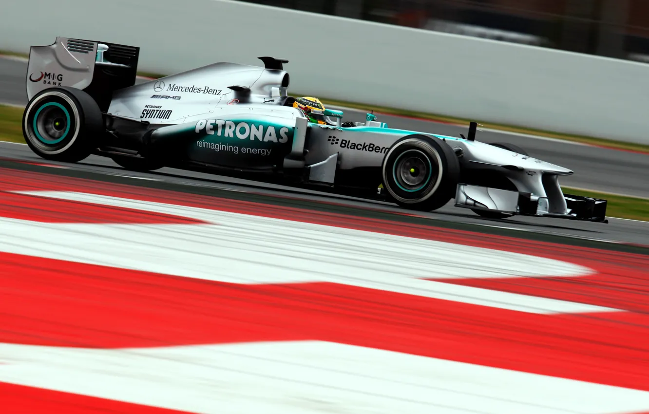 Photo wallpaper Mercedes-Benz, Formula 1, AMG, Petronas, Lewis Hamilton, BlackBerry, W04