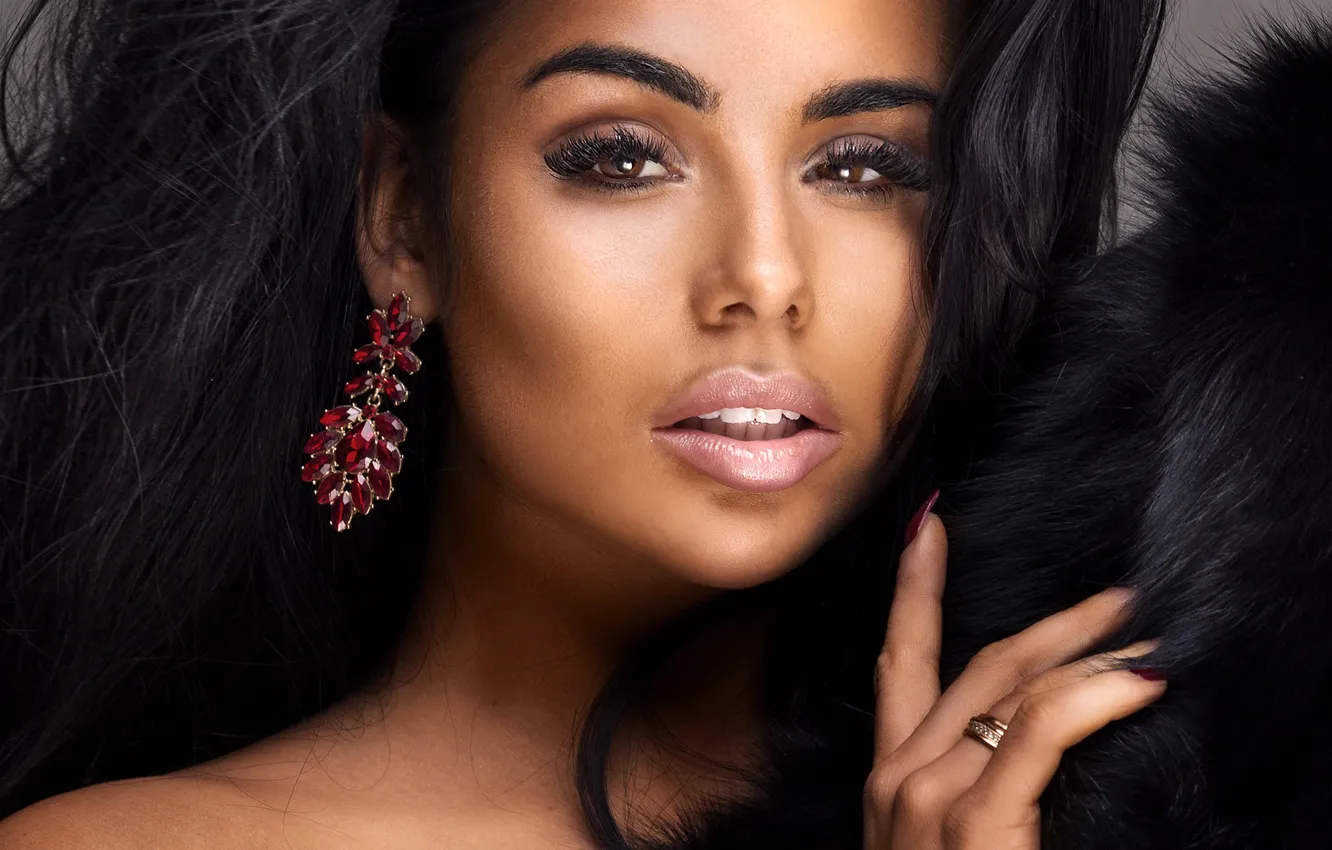Photo wallpaper look, decoration, close-up, portrait, makeup, brunette, hairstyle, fur