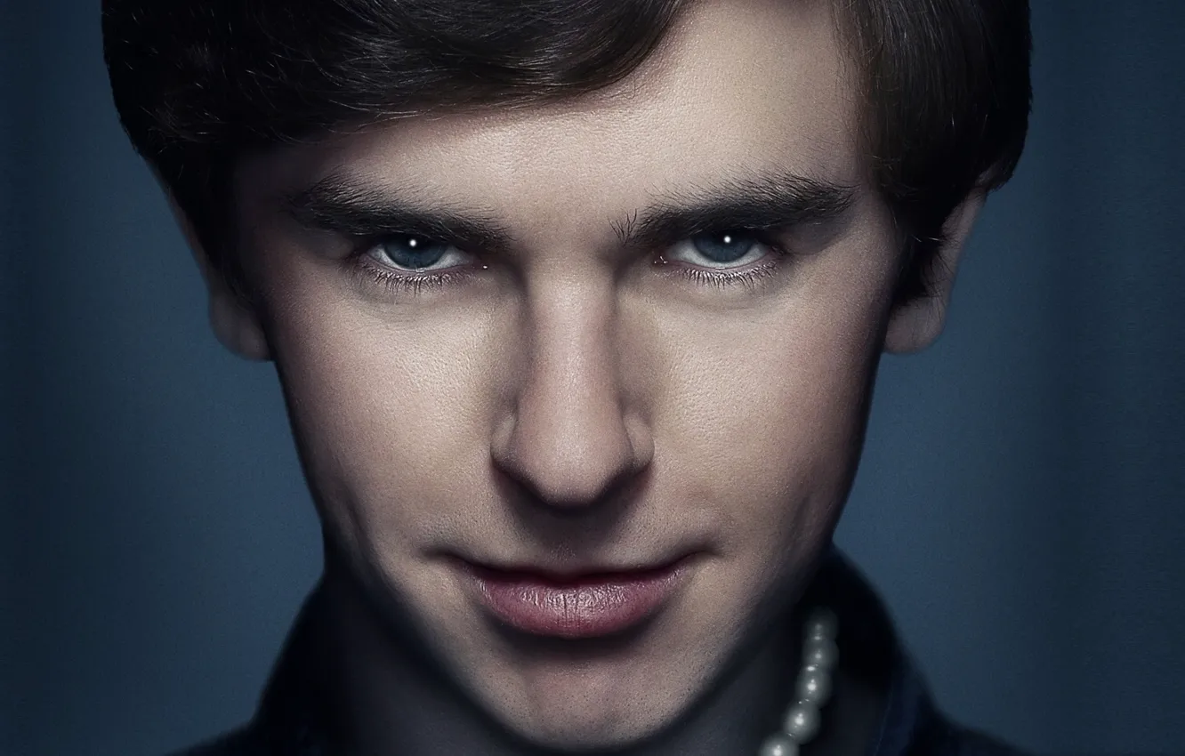Photo wallpaper British, Mad, actor, pearl, blue, blue eyes, man, boy