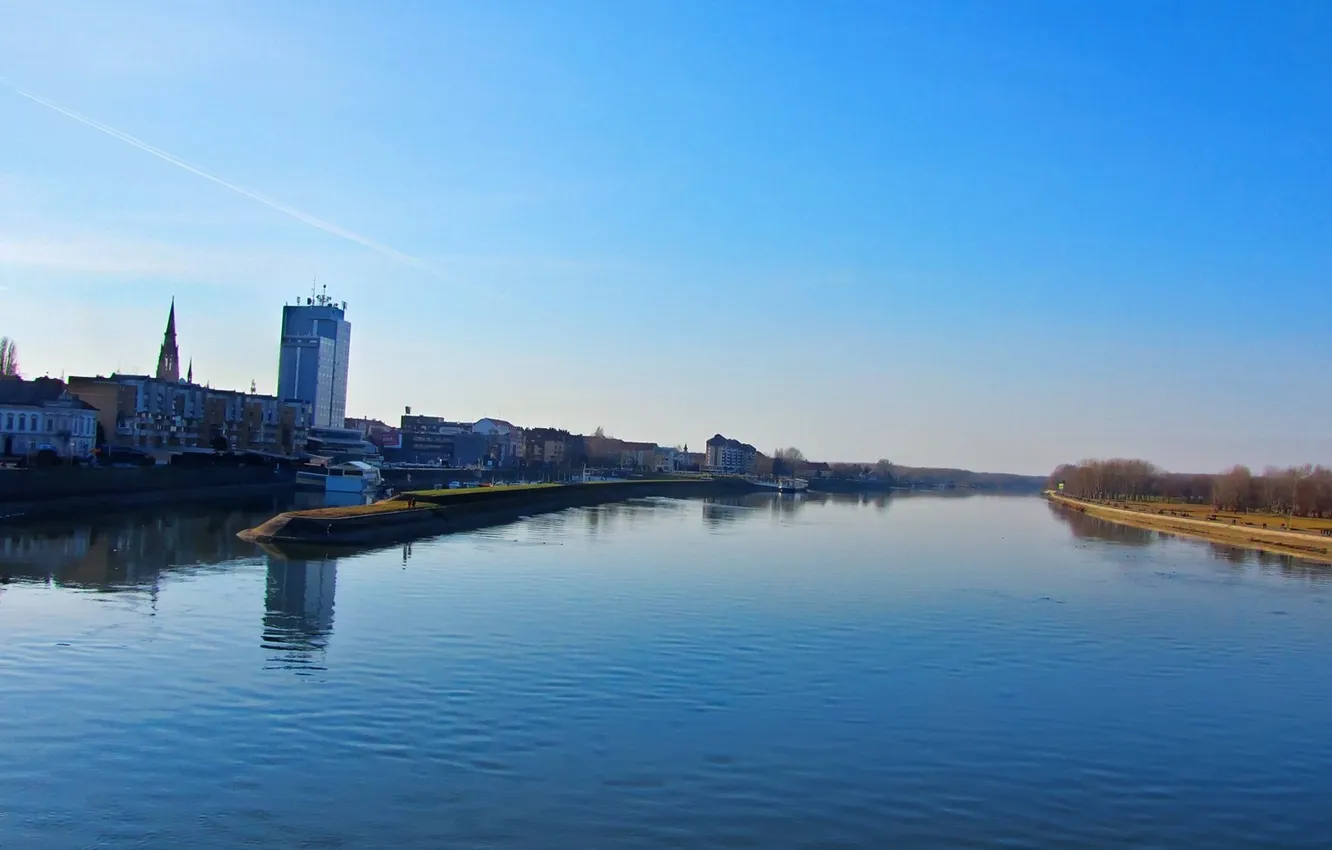 Photo wallpaper the sky, trees, the city, river, home, spring, pierce, dam