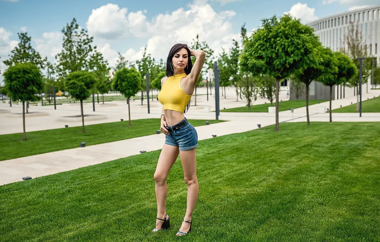 Photo wallpaper trees, pose, lawn, shorts, makeup, Mike, figure, slim