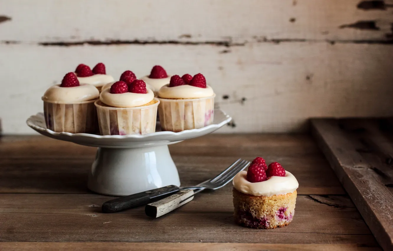 Photo wallpaper berries, raspberry, cream, dessert, cakes, sweet, cupcakes